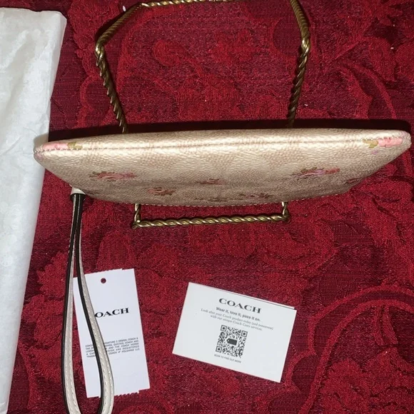 COACH Floral Beige Wristlet - Picture 4 of 6